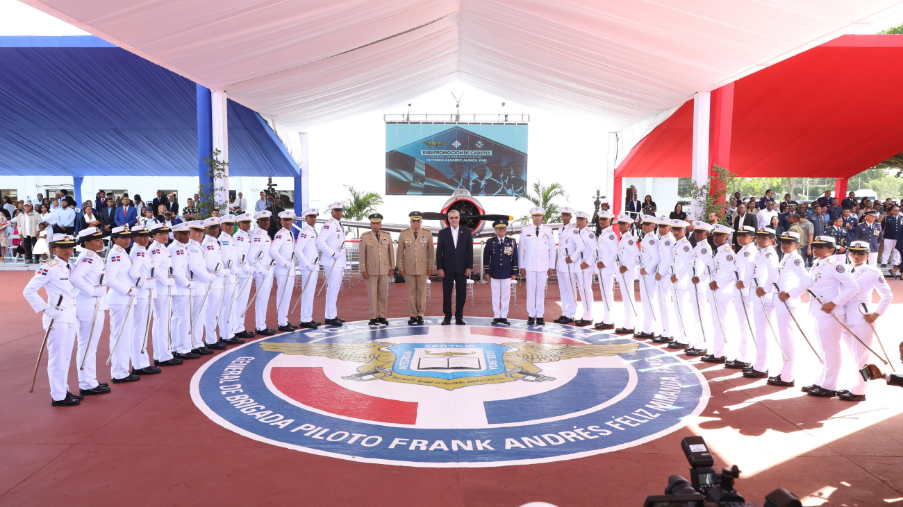 Presidente Abinader Encabeza Graduaci N De Cadetes De La Fuerza