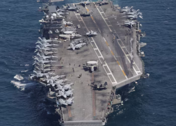 España condena ataque en Irán y activa gabinete de crisis para proteger a 30 000 españoles