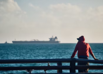 México busca reactivar envío de petróleo a Cuba con apoyo de EE.UU.